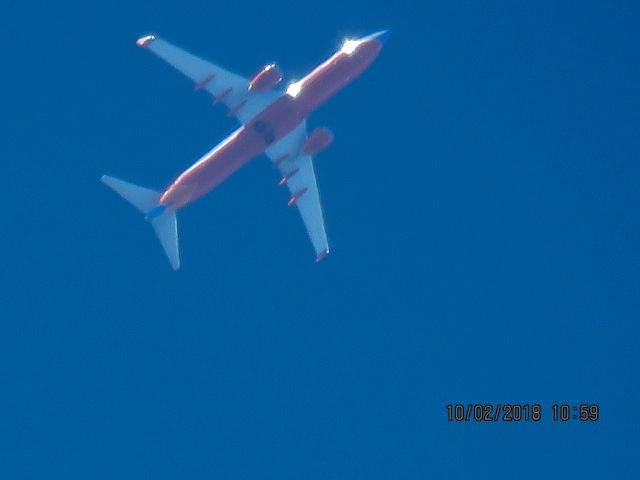 Boeing 737-800 (N8622A)