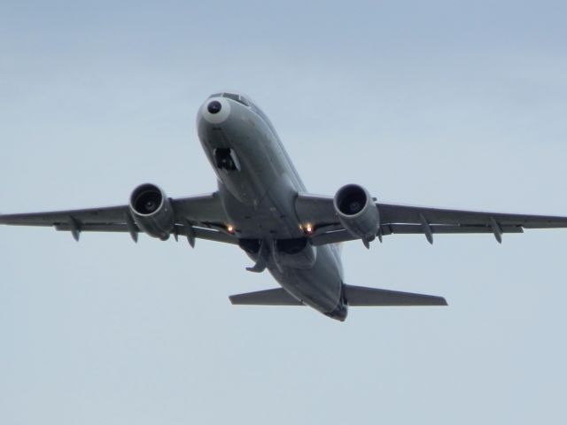 Airbus A319 (N745VJ)