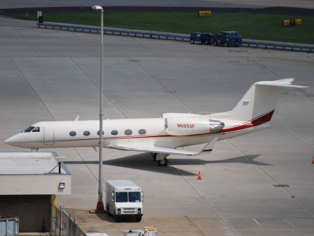 Gulfstream Aerospace Gulfstream IV (N685SF) - SPIRIT OF FAITH CHRISTIAN CENTER at Landmark Aviation - 6/15/12