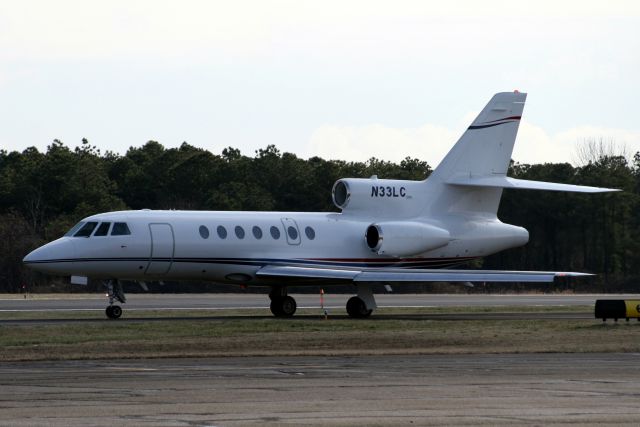 Dassault Falcon 50 (N33LC) - Seen here on 25-Jan-07.  Reregistered N33EQ 2-Aug-08 then N850EN 20-Feb-10.