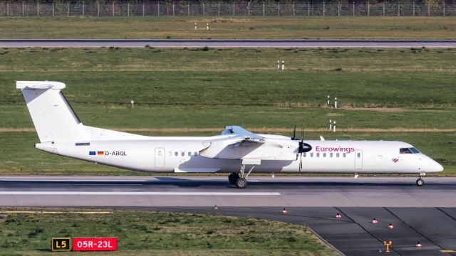 de Havilland Dash 8-100 (D-ABQL)