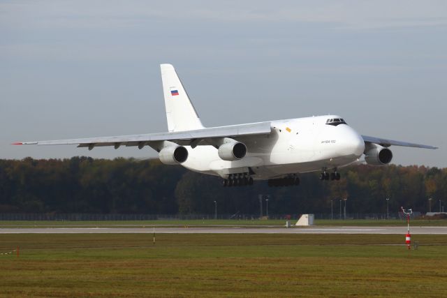 Antonov An-124 Ruslan (RA-82042)