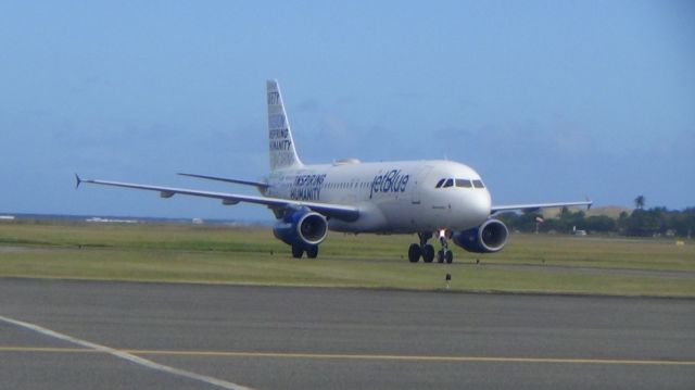 Airbus A320 (N598JB)