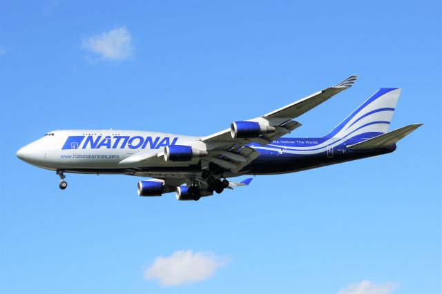 Boeing 747-400 (N919CA)