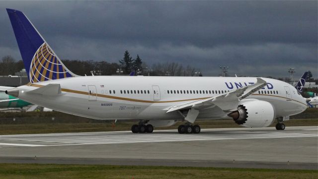 Boeing 787-8 (N45905) - BOE289 begins its takeoff roll on runway 16R for a flight test on 12/6/12. (LN:55 c/n 34825).