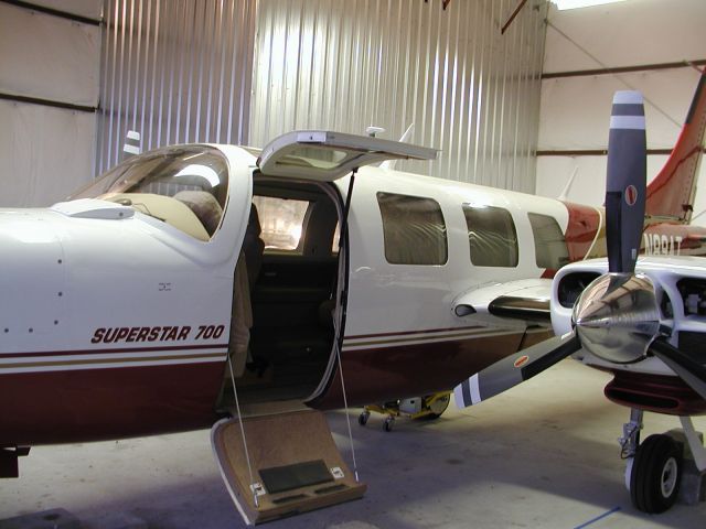 Piper Aerostar (N89AT)