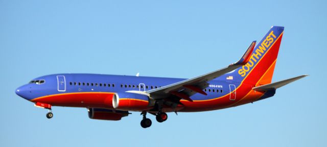 Boeing 737-700 (N964WN) - Landing 30L, 07/24/2012