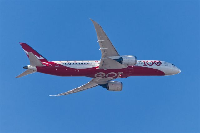 Boeing 787-9 Dreamliner (VH-ZNJ)