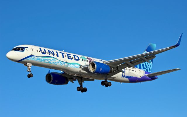 Boeing 757-200 (N14106) - United 757 with the Her Art Here California livery landing on runway 29 at Newark.