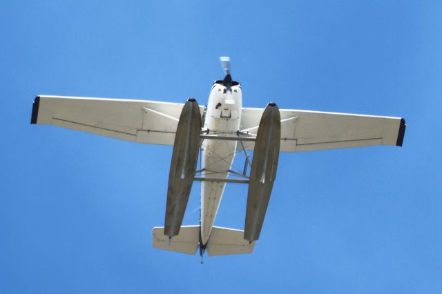 Cessna Skywagon (C-GUBM) - C-GUBM Cessna Skywagon 185-FSurvolant la ville de Lavaltrie QC. le 12-05-2024 à 12:46