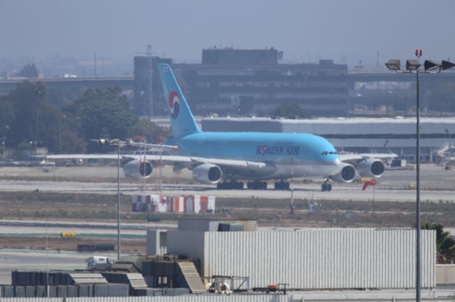Airbus A380-800 (HL7619)