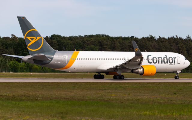 BOEING 767-300 (D-ABUP)