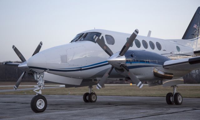 Beechcraft King Air 100 (VTE604)