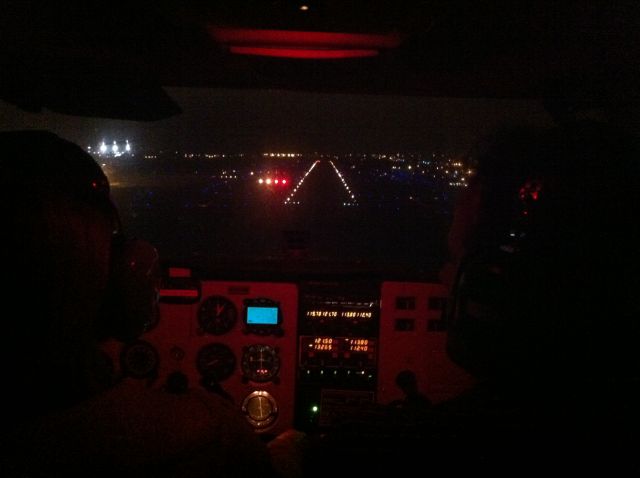 Cessna Skyhawk — - Night VOR approach runway 25 at KSBA.