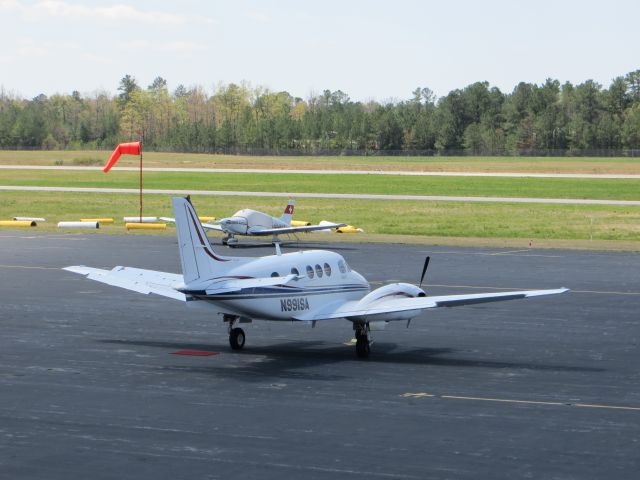 Beechcraft King Air 90 (N991SA)