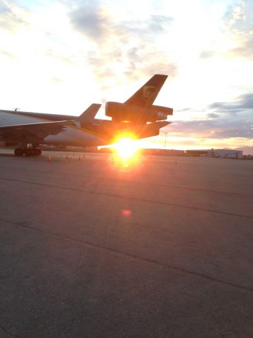 Boeing MD-11 (N284UP) - Morning sunrise in ANC. about 4AM