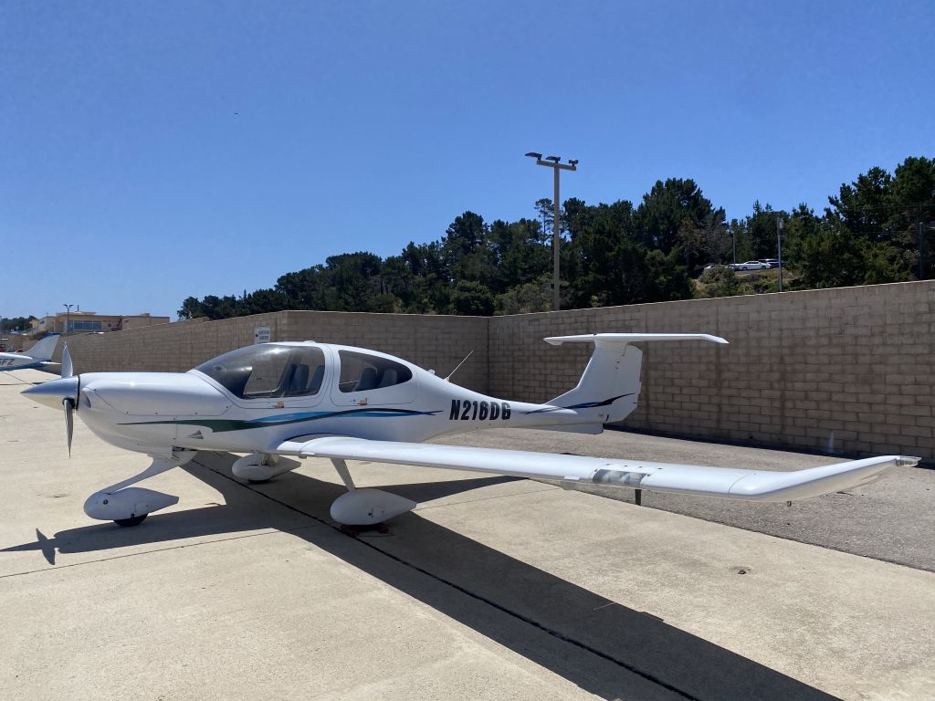 Diamond Star (N216DG) - DA40 XL