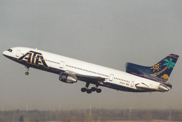 Lockheed L-1011 TriStar (N186AT)