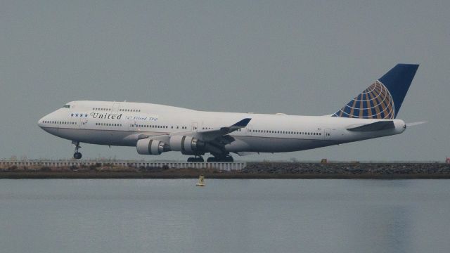 Boeing 747-400 (N121UA) - Arrival of the last United B744 revenue flight