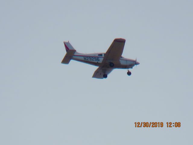 Piper Cherokee (N29296)
