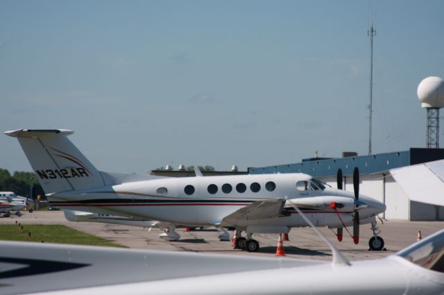 Beechcraft Super King Air 300 (N312AR) - Signature Ramp Huntsville, AL