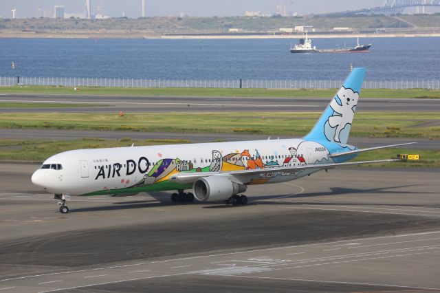 BOEING 767-300 (JA602A)