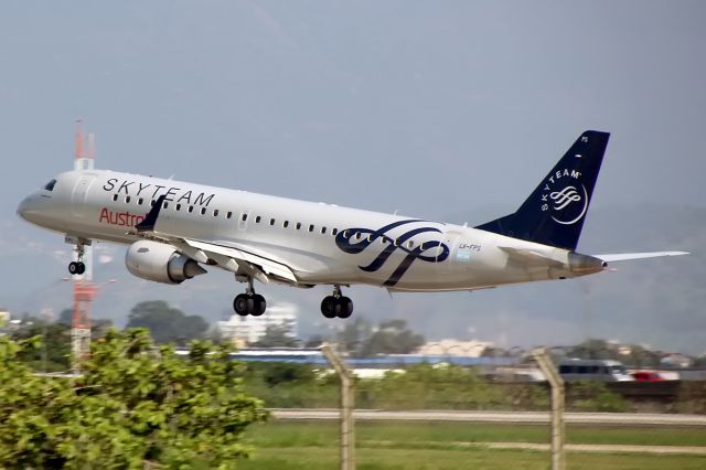 Embraer ERJ-190 (LV-FPS)