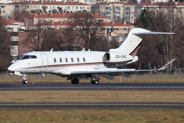 Canadair Challenger 350 (CS-CHC)