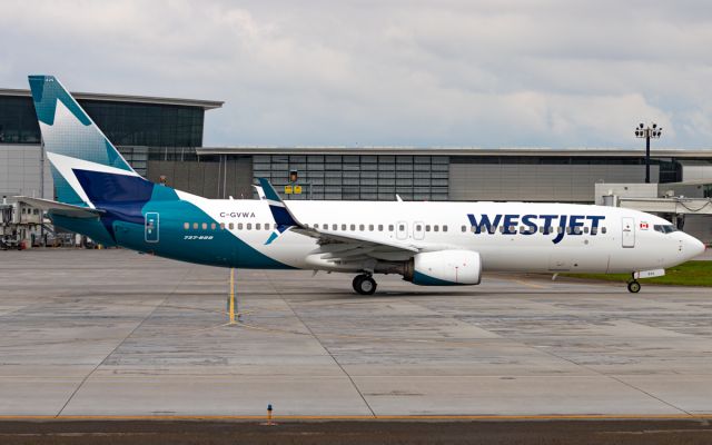 Boeing 737-800 (C-GVWA)