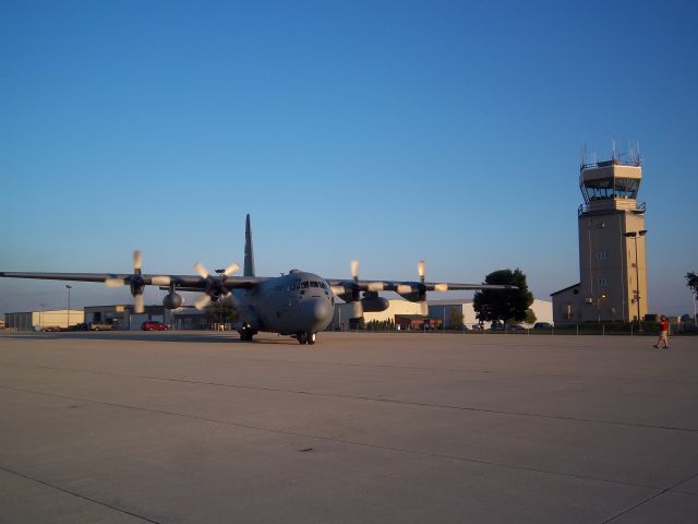 Lockheed C-130 Hercules (N09108)