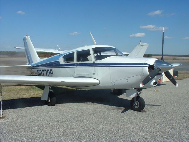 Piper PA-24 Comanche (N8270P)