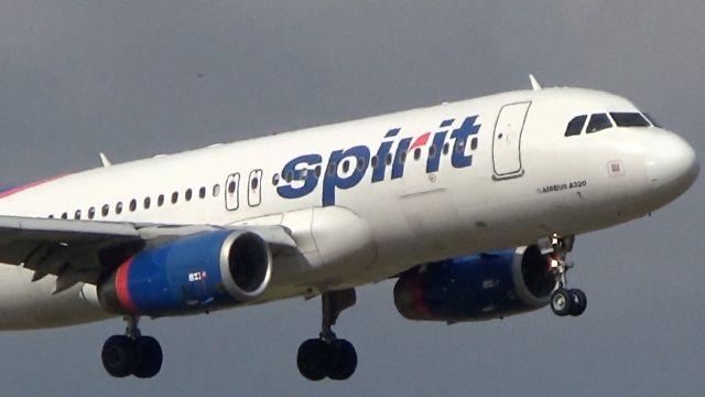 Airbus A320 (N606NK) - Spirit A320 coming in from Boston.