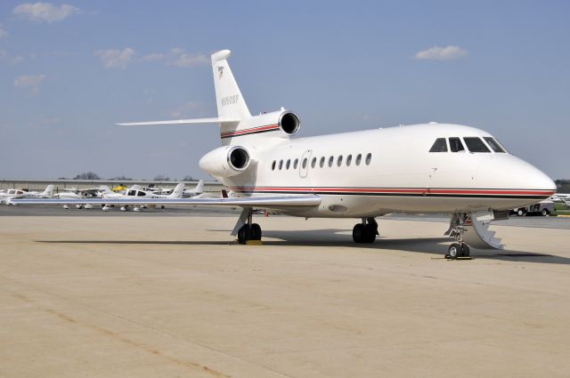 Dassault Falcon 900 (N950SF) - Seen at KFDK on 4/26/2009.