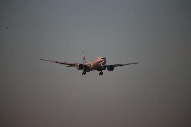 BOEING 777-300ER (B-18001)