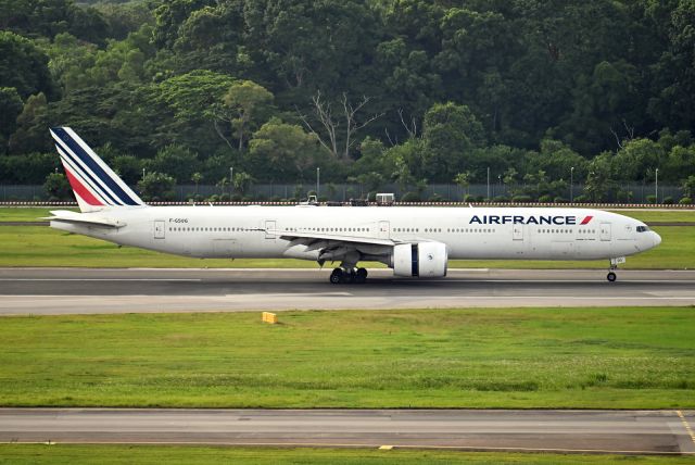 BOEING 777-300ER (F-GSQG)