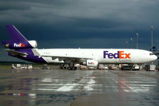 Boeing MD-11 (N608FE)