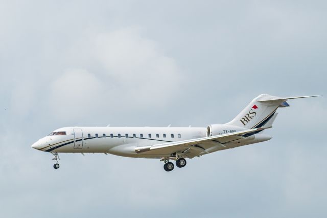 Bombardier Global Express (T7-BRS)