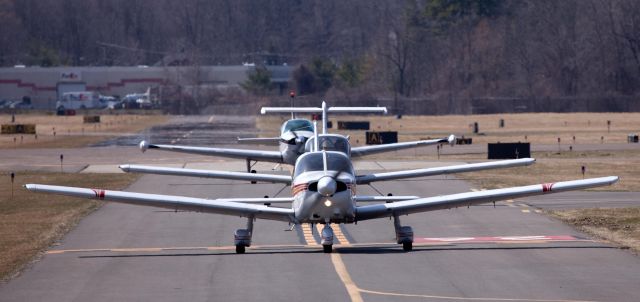 Piper Cherokee (N8237B) - Busy day at KDXR. Departure RW26.