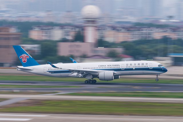 Airbus A350-900 (B-308T) - CSN's First A359 approach ZSSS -19.7.6