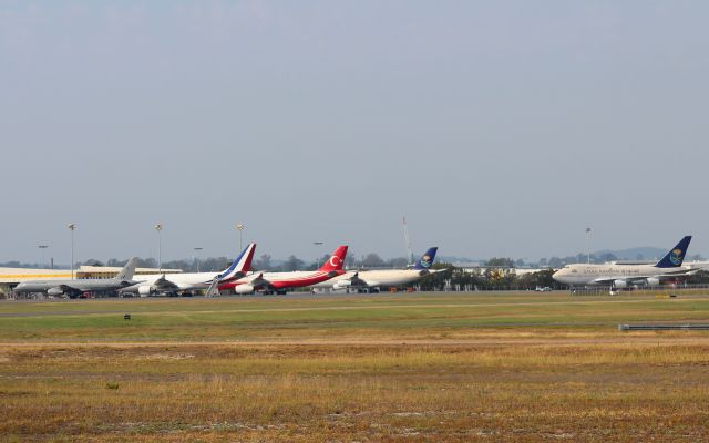 — — - G20 BRISBANE AIRPORT