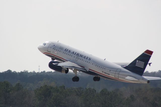 Airbus A319 (N802AW) - N802AW taking off runway 23R