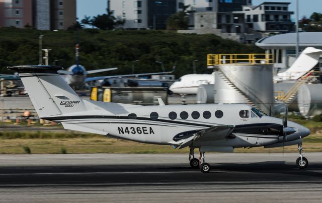 Beechcraft Super King Air 200 (N436EA)