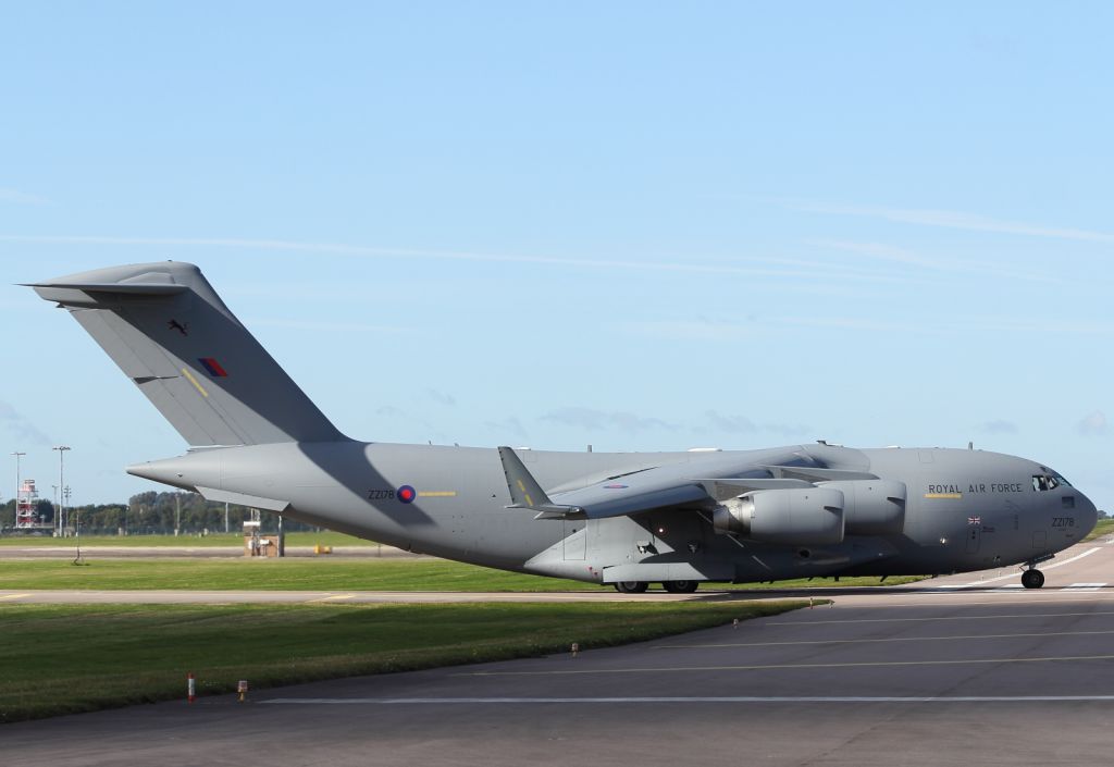 Boeing Globemaster III (ZZ178) - This Boeing C-17A Globemaster III is seen lining up on runway 026 at RAF Brize Norton.