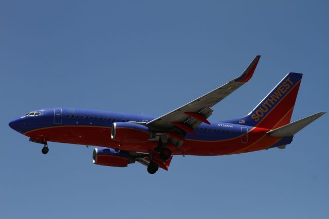 Boeing 737-700 (N726SW) - By the runway near flight path John Wayne Airport, Orange County