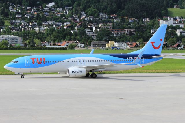 Boeing 737-800 (G-TAWH)