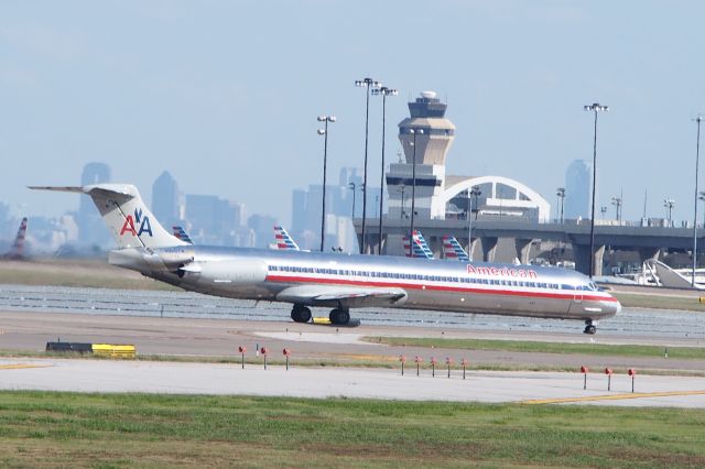 McDonnell Douglas MD-80 (N965TW)