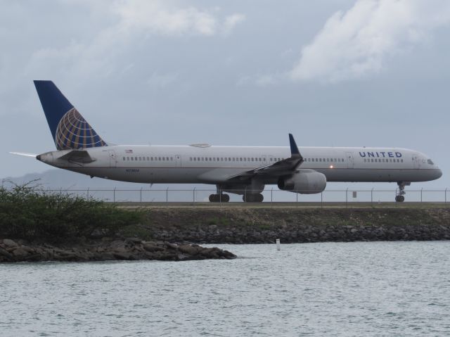 BOEING 757-300 (N75854)