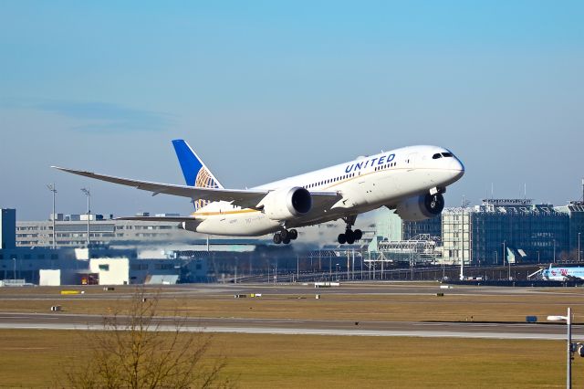 Boeing 787-8 (N27901)