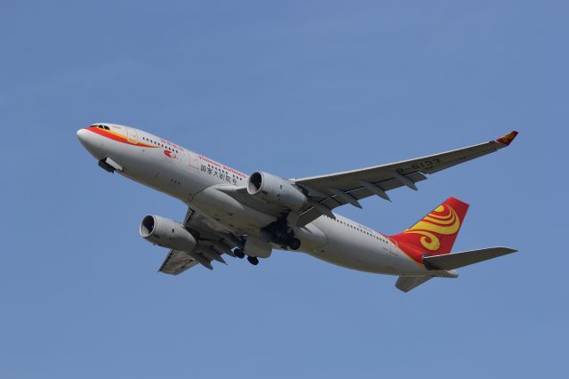 Airbus A330-200 (B-6133)