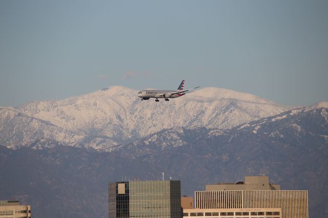 Boeing 787-9 Dreamliner (N841AN)